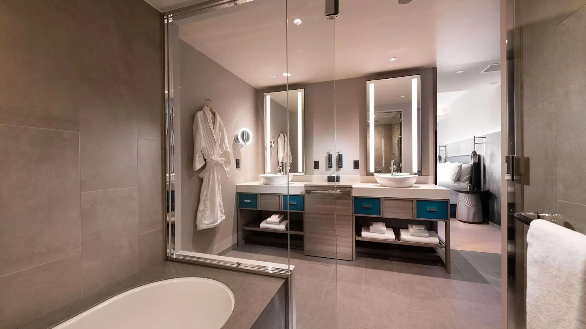 ****  Hotel Doubletree By Hilton Osaka Castle Japonia