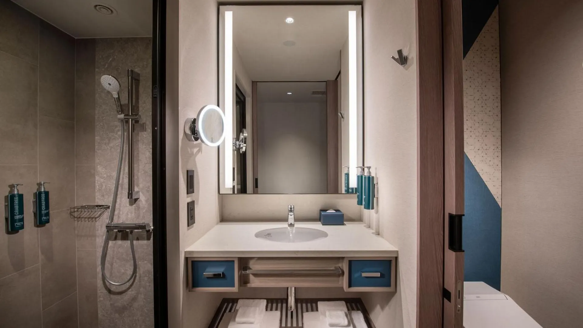 Hotel Doubletree By Hilton Osaka Castle